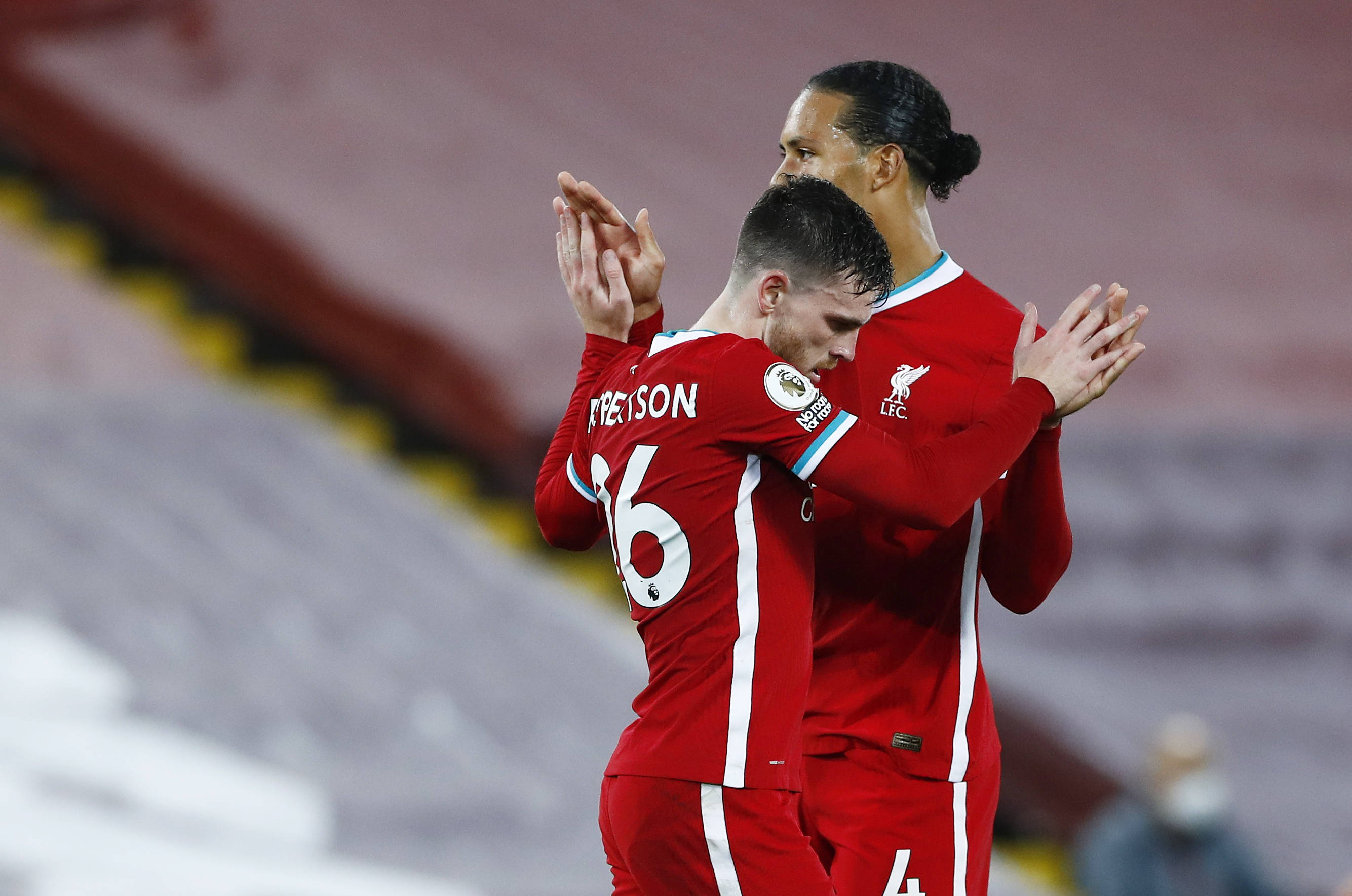 他都是年轻 他都是年轻